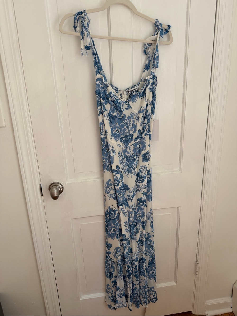Brand new Reformation White Maxi Dress with Blue Floral Print and Tie Straps
